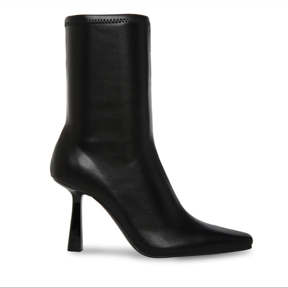 COPY - Steve Madden Vakay Black Paris